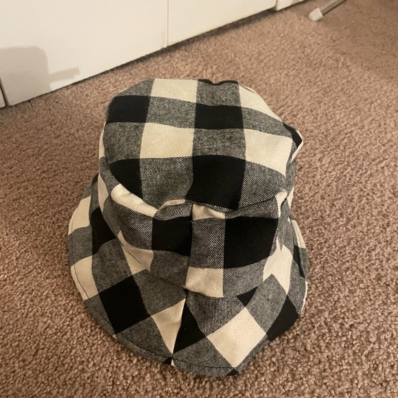 TORRID‎ M/L Reversible Bucket Hat NWT - Picture 5 of 5